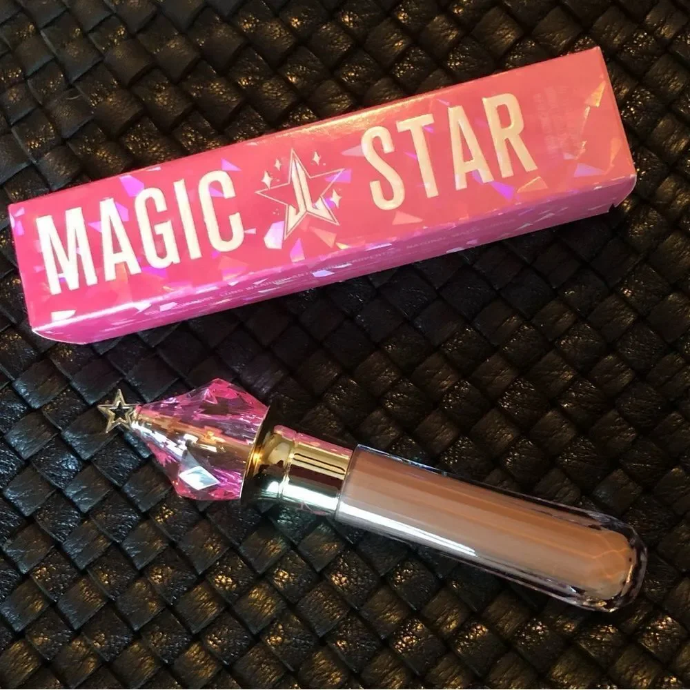JEFFREE STAR - NWT - Magic Star Concealer in C16.5 (Tan Skin/Peach Undertones)